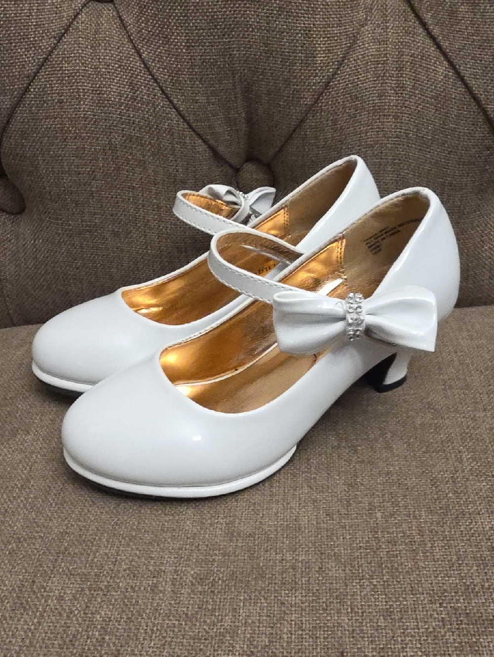Little Angel Kids White Heels/Dress Shoes